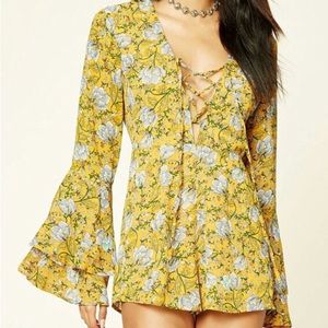 Cute Floral Lace Up Romper